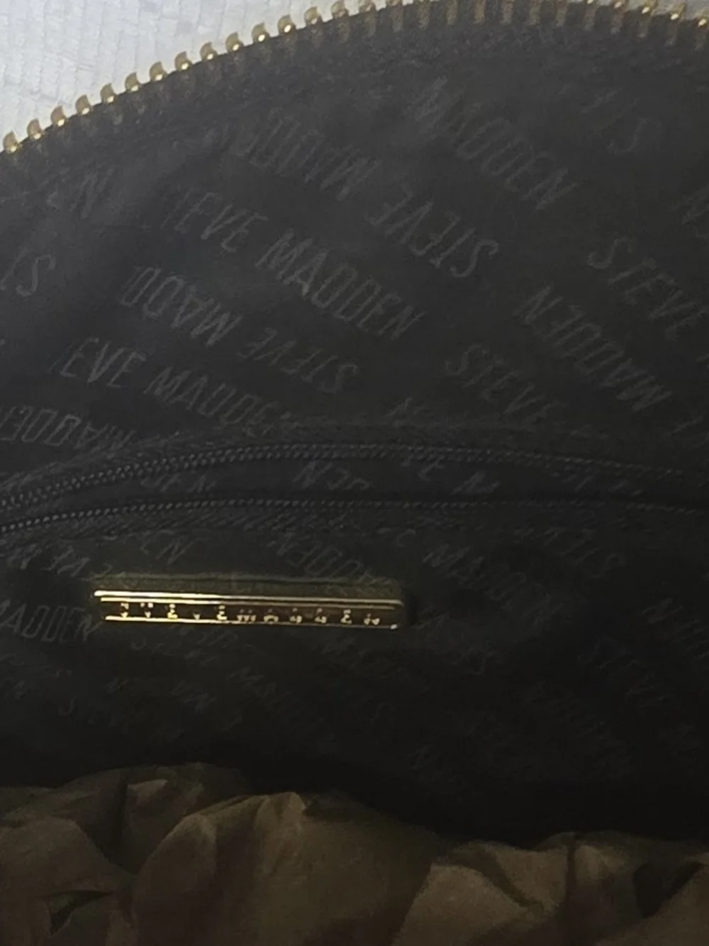 ​Steve Madden Black Pebbled Crossbody Camera Bag Multi Compartment Gold Zipper